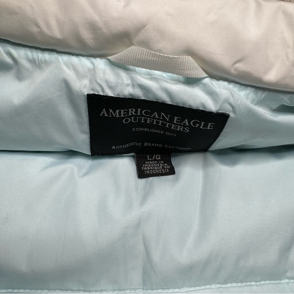 White American Eagle puffer vest - Picture 11 of 12